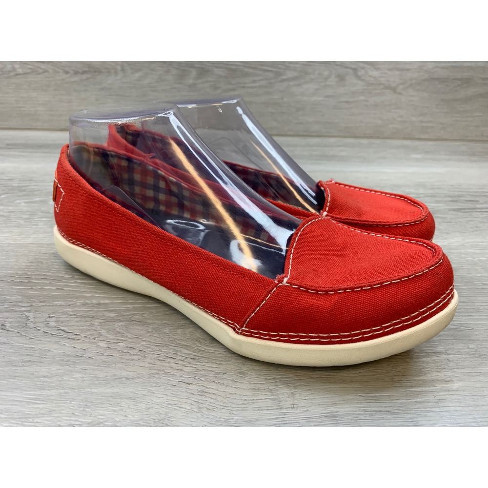 Crocs Walu Canvas Loafers Red Slip On Casual Shoes Women's 9 Plaid Lining Flat